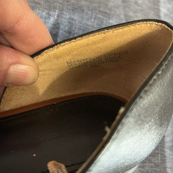 Elegant Brown and Black Women's Flats - Picture 3 of 6